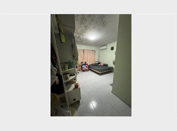 Roomgo SG - Master Room for Rent at Bukit Panjang, Bukit Panjang - $1,000 pm