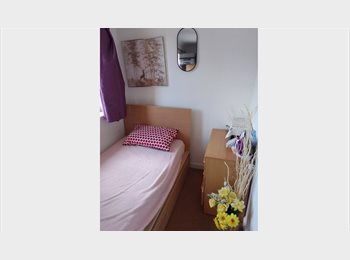 Roomgo UK - Single room available, Slough - £650 pcm