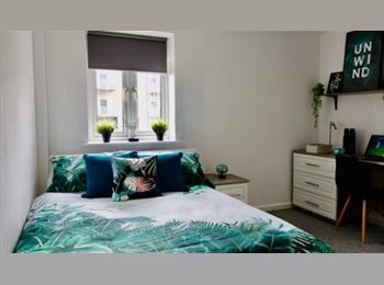 Roomgo UK - DEPOSIT PAID - MOVE IN SPECIAL Double En-Suite at Carr Mills !!, Potternewton - £605 pcm