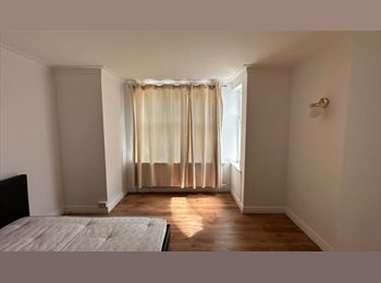 Roomgo UK - Spacious Double Room – Hendon NW4, Brent Cross - £850 pcm