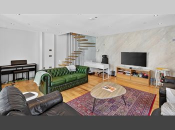 Roomgo UK - 3-bedroom, Holborn - £3,300 pcm