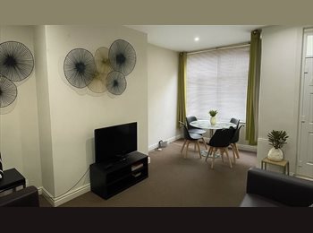 Roomgo UK - 2 Rooms available to let in Burley,Leeds, LS4 2RQ, Kirkstall - £450 pcm