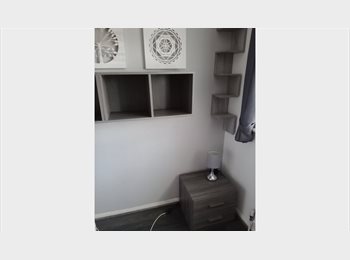 Roomgo UK - Room to let, Fishponds - £600 pcm