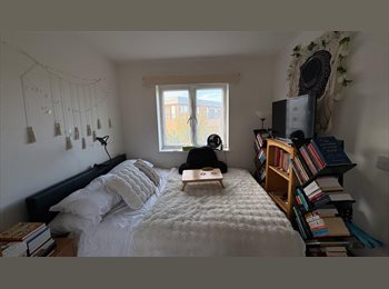 Roomgo UK - Double Room with ensuite, Orchard Park - £695 pcm