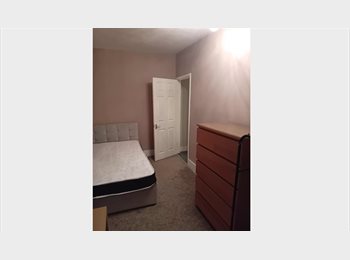 Roomgo UK - Single Room available, Castleford - £360 pcm