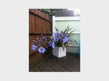 Roomgo UK - Ensuite Double Private Parking Quiet, Sittingbourne - £695 pcm