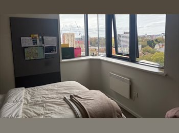 Roomgo UK - vita richmond house studio, Ocean Village - £1,300 pcm