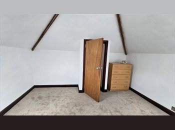 Roomgo UK - For Rent: Double bedroom, split-level house in North Harrow (HA2), North Harrow - £600 pcm