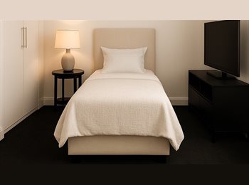 Roomgo UK - Bright & Cozy Room in a Peaceful Flat, Marsh Farm - £650 pcm