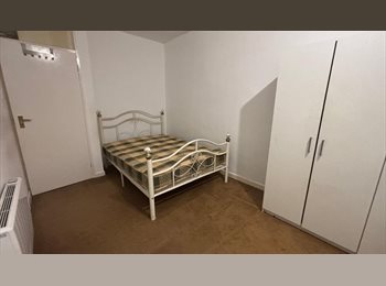 Roomgo UK - DOUBLE furnished room, Borehamwood - £680 pcm