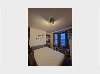 Roomgo UK - Couples preferred, individuals dm (more expensive rent), Aldrington - £610 pcm