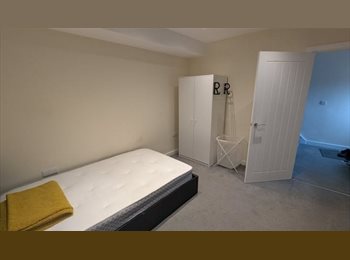 Roomgo UK - Lovely Double Room New Build House Brislington, Knowle - £650 pcm