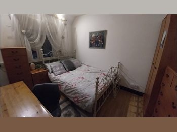 Roomgo UK -  Lovely Double Room BS4- All Bills + WiFi incl, Bedminster - £660 pcm