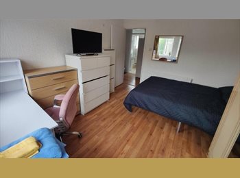 Roomgo UK - Very double bed in Archway Islington, Archway - £950 pcm