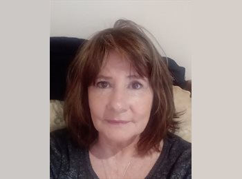 Roomgo UK - Karen  - 64 - Horsham