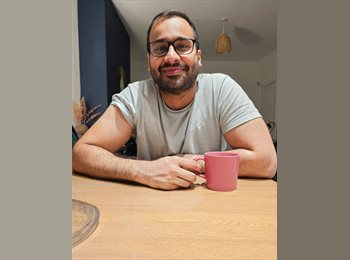 Roomgo UK - Arslan - 25 - Gillingham