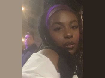 Roomgo UK - Ina - 18 - Gloucester