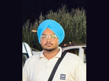 Roomgo UK - Akshpreet - 20 - Coventry