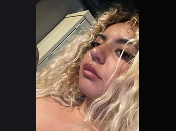 Roomgo UK - Nidal - 21 - Charing Cross