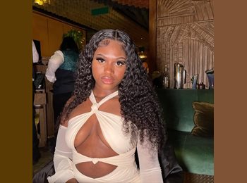 Roomgo UK - Sandra - 21 - Loxford