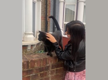 Roomgo UK - Diana - 23 - London