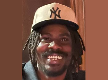 Roomgo UK - Oden Carty - 34 - Northern Quarter