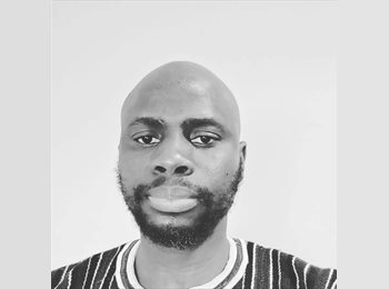 Roomgo UK - Victor - 42 - Glasgow