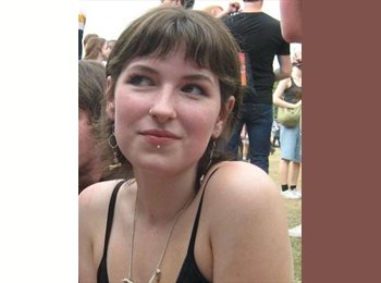 Roomgo UK - Amelie - 19 - West Green