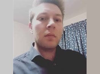 Roomgo UK - Sidney - 32 - Hall Green