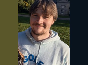 Roomgo UK - Lewis Galloway - 24 - London