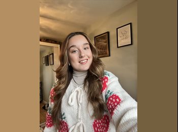 Roomgo UK - Holly - 26 - Welwyn