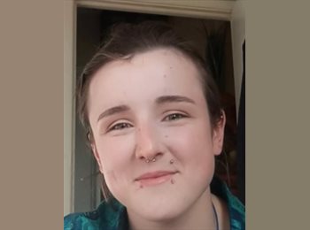 Roomgo UK - Lydia - 24 - Sale