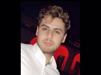 Roomgo UK - Karrar - 32 - London