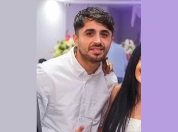 Roomgo UK - Johnny - 30 - Coventry