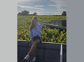 Roomgo UK - Fernanda - 21 - Broadmead