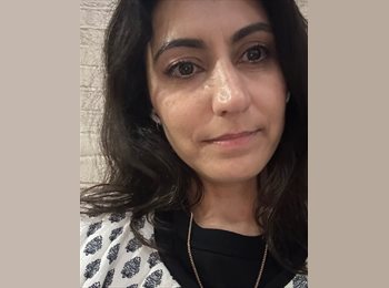 Roomgo UK - Andrea - 44 - London