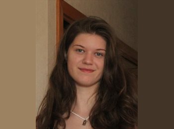 Roomgo UK - Natalie - 18 - London