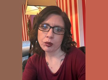 Roomgo UK - Chloe Taylor - 40 - Manchester