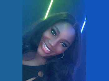 Roomgo UK - Esther  - 36 - Northern Quarter