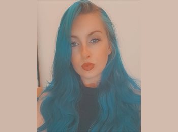 Roomgo UK - Chloe - 26 - South Shields