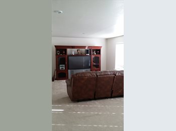 Roomgo US - Seeking respectful, responsible, employed roomate, Huntleigh - $700 pm