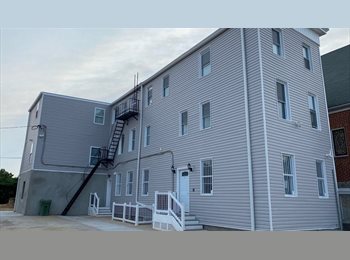 Roomgo US - $600 Room for Rent (Shared Bath) 6 S Franklintown Rd, Allendale - $600 pm