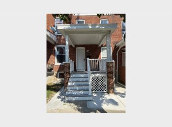 Roomgo US - $800 Room for Rent (Private Bath) 627 Denison St, Allendale - $800 pm