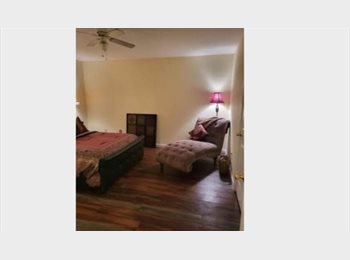 Roomgo US - Shared Housing, Quiet safe neighborhood, Buford - $900 pm