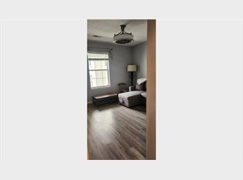 Roomgo US - PRIVATE BED/BATH, Carolina Forest - $1,000 pm