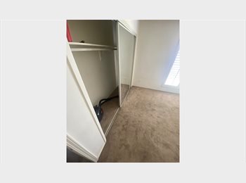 Roomgo US - Rooms available for Rent Woodland Hills $600/month, Woodland Hills - $700 pm