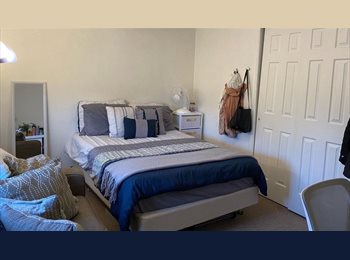 Roomgo US - Room for sublease, Selden - $786 pm