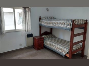 Roomgo AR - Alquilerer para estudiantes y extranjeros, Quilmes - AR$ 250.000 pm
