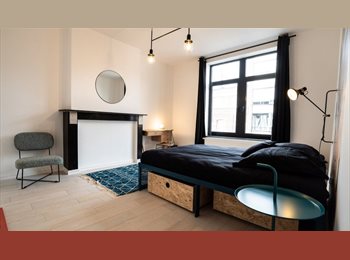 Appartager BE - Zenobe gramme chambre 4, Charleroi - 575 € pm