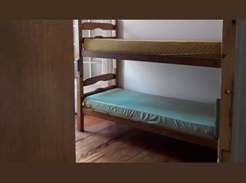 Roomgo BR - Pensionato com quartos mobiliados para Homens na Lapa e Barra Funda SP, Lapa - R$ 500 Por mês